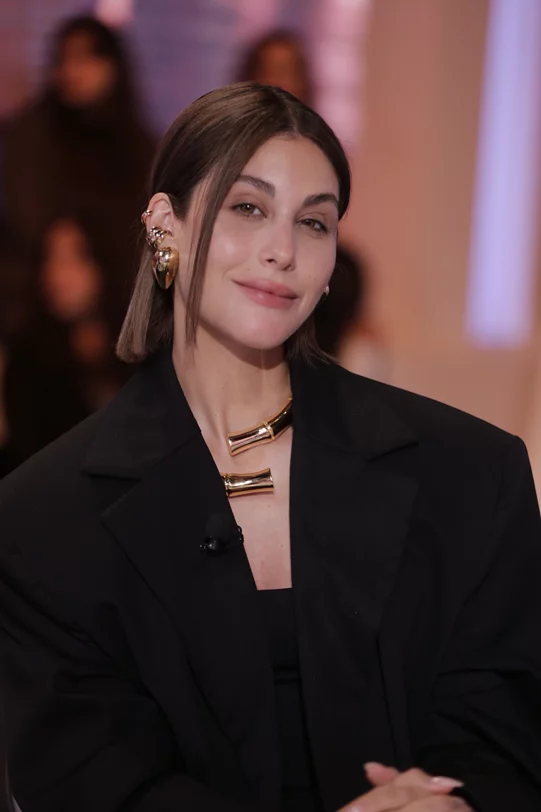Nour Arida dared to remove makeup on TV during interview and continue bare face