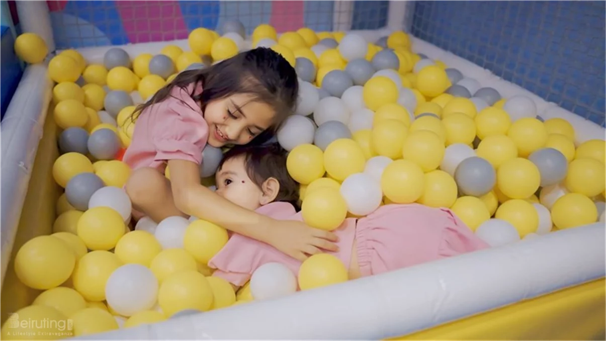 Ayana Ayach, the daughter of Lebanese pop star Ramy Ayach, announced the launch of her official YouTube channel