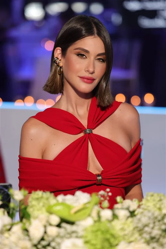 Nour Arida surprises audience with unprecedented move at Miss Lebanon