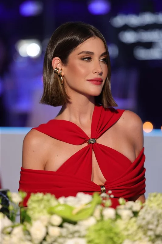 Nour Arida surprises audience with unprecedented move at Miss Lebanon