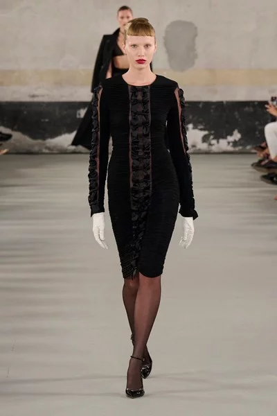 ELISABETTA FRANCHI FASHION SHOW