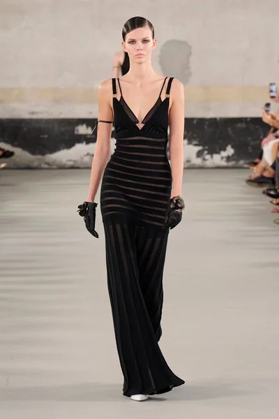 ELISABETTA FRANCHI FASHION SHOW