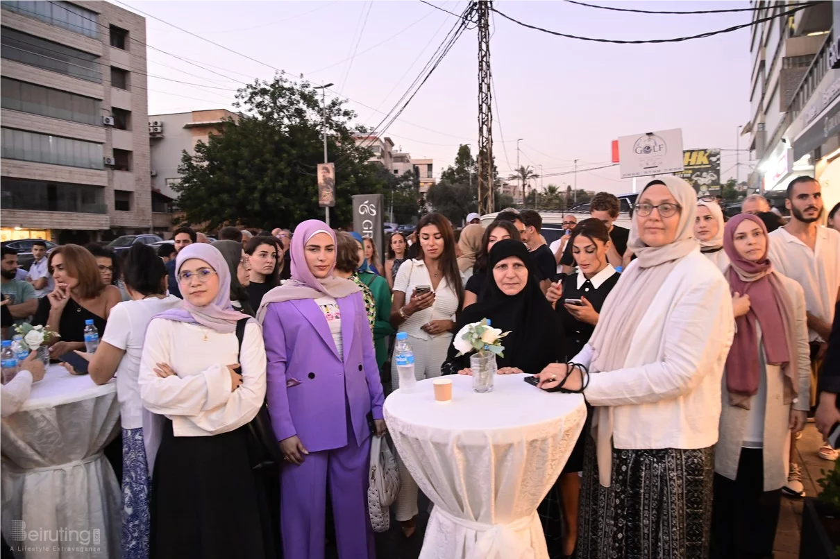 Grand Opening of Groots