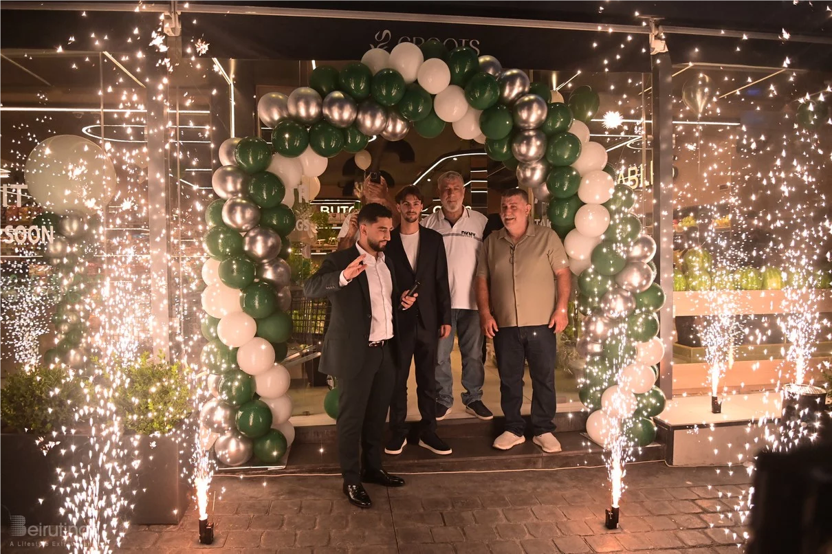 Grand Opening of Groots