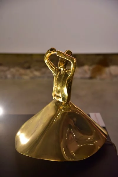 ANONYMOUS - Solo exhibition by artist Ahmed Manawishi