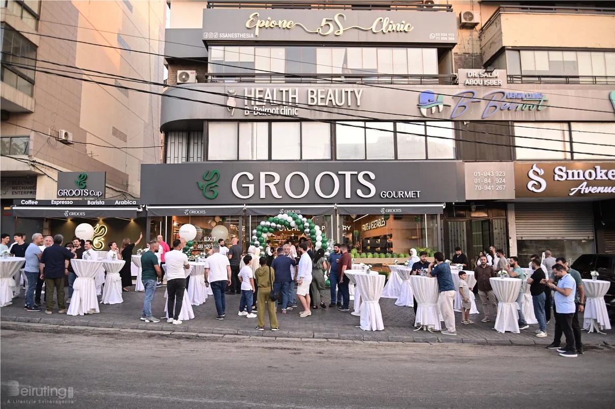 Grand Opening of Groots