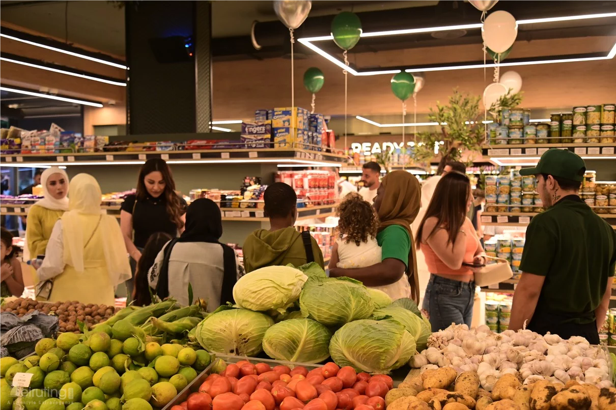 Grand Opening of Groots