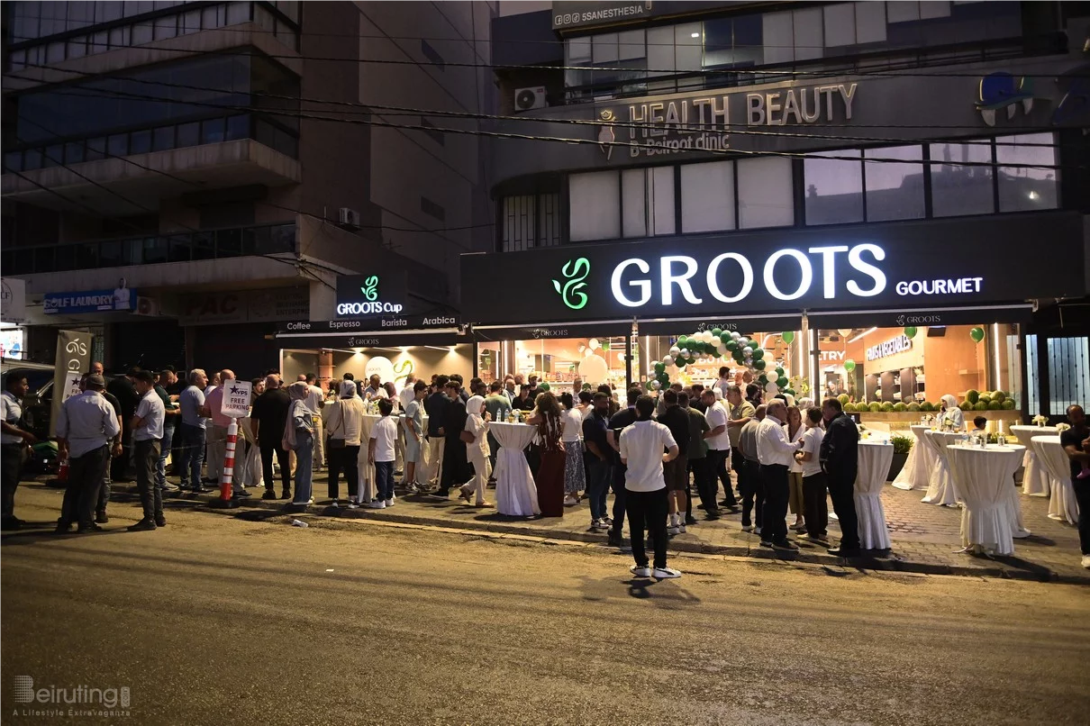 Grand Opening of Groots