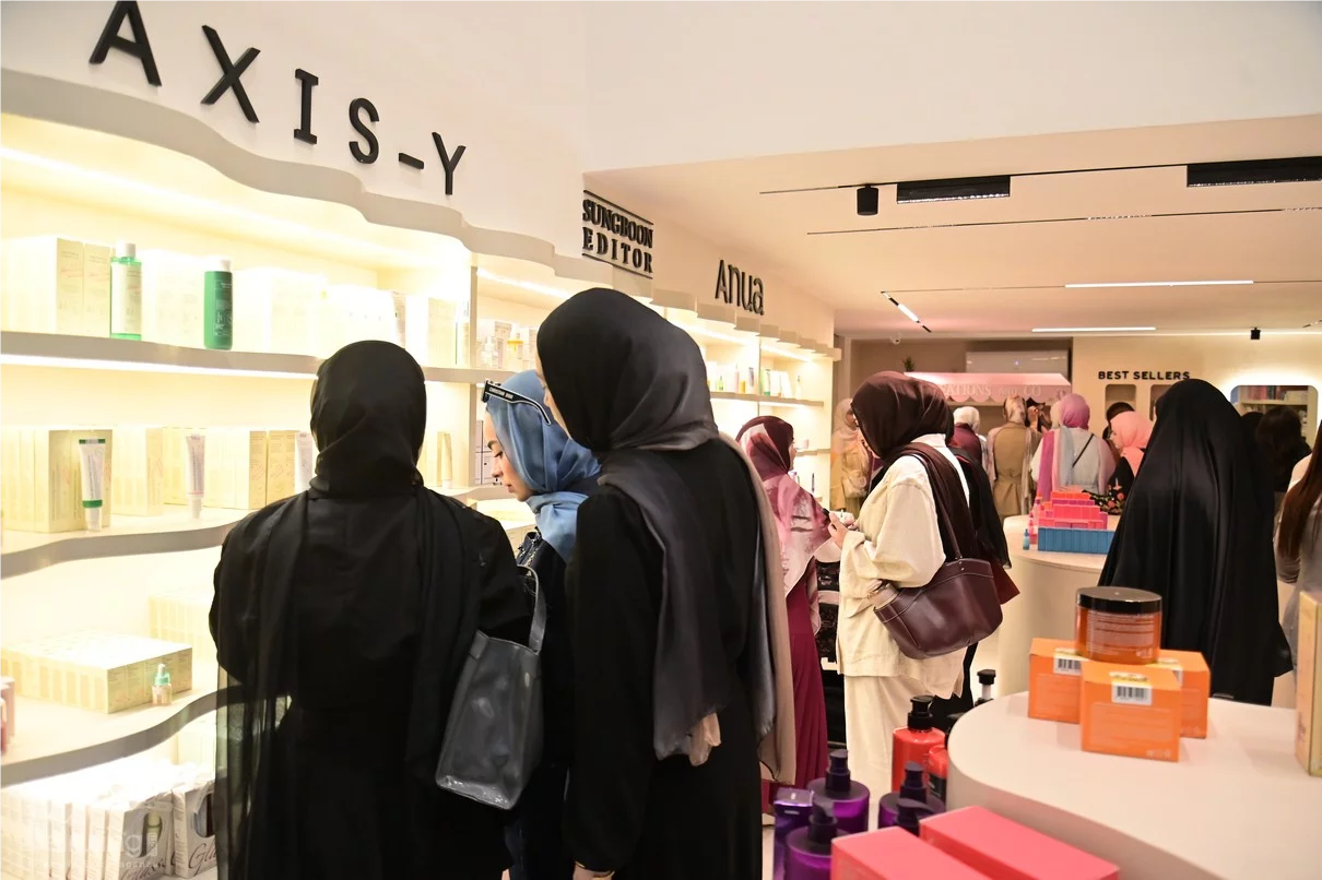 Opening of Sisters Glow