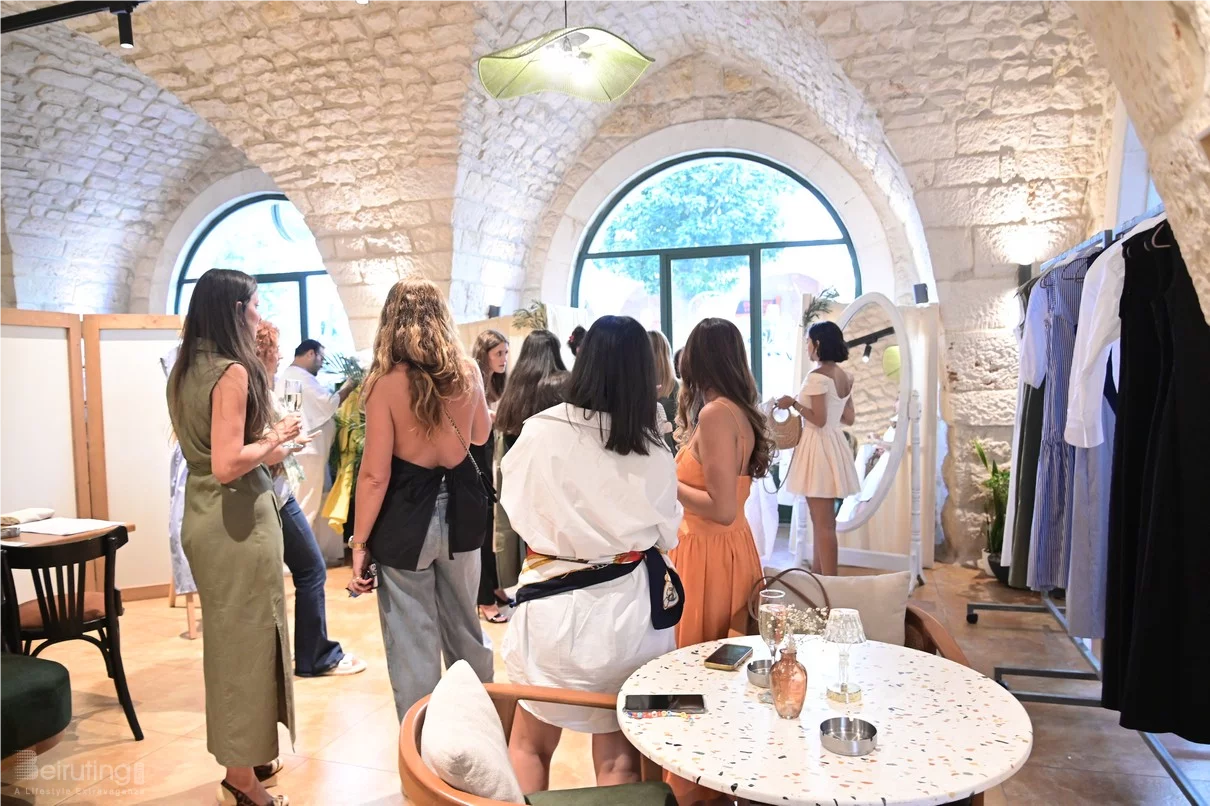 Amiisi Exclusive Pop Up