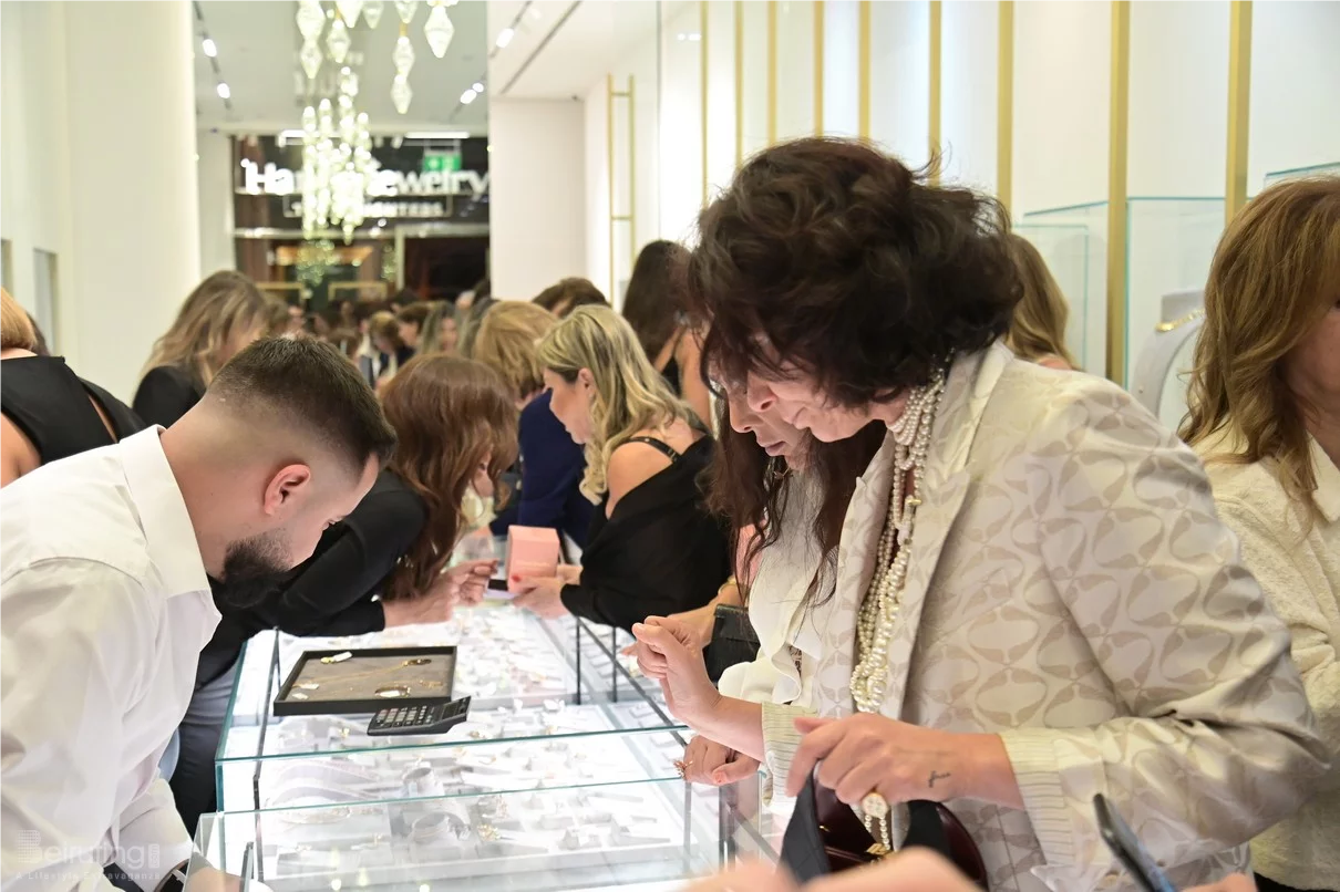 Opening of Hanna Jewelry