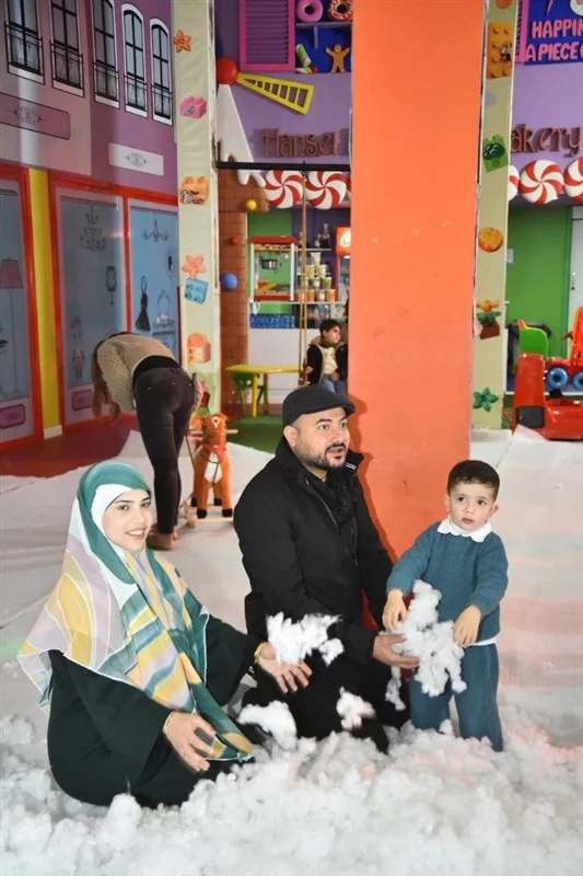 Trip To the North Pole with Cocomelon Family JayJay Cody YoYo