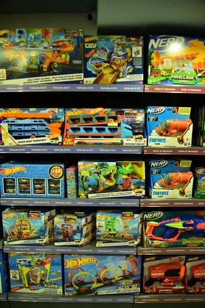 Beirut Souks Welcomes The Entertainer, the UK's Favourite Toy Shop
