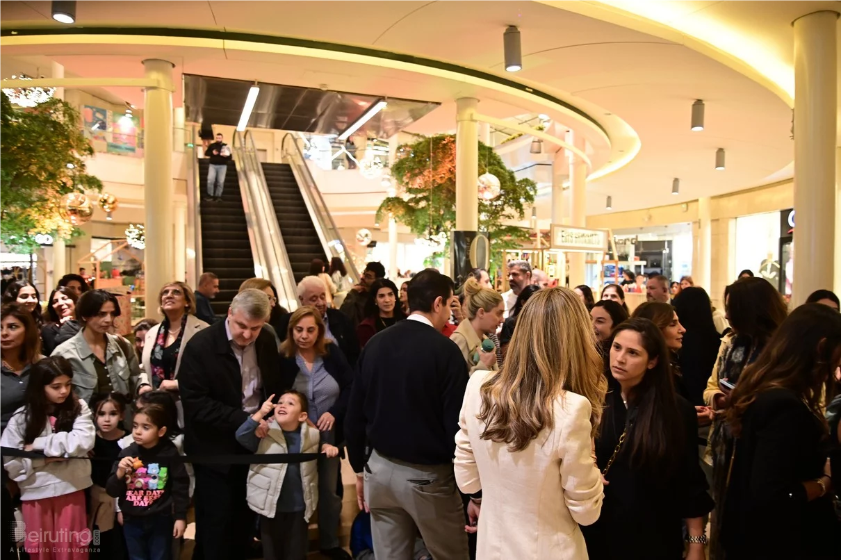 Christmas Tree Lighting at ABC Ashrafieh