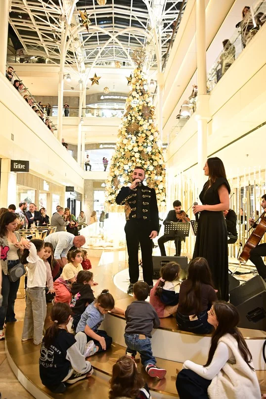 Christmas Tree Lighting at ABC Ashrafieh