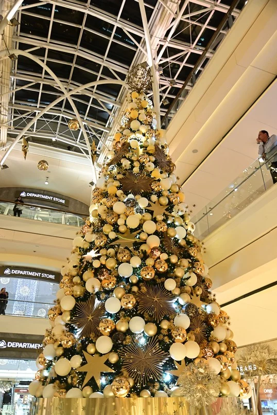 Christmas Tree Lighting at ABC Ashrafieh