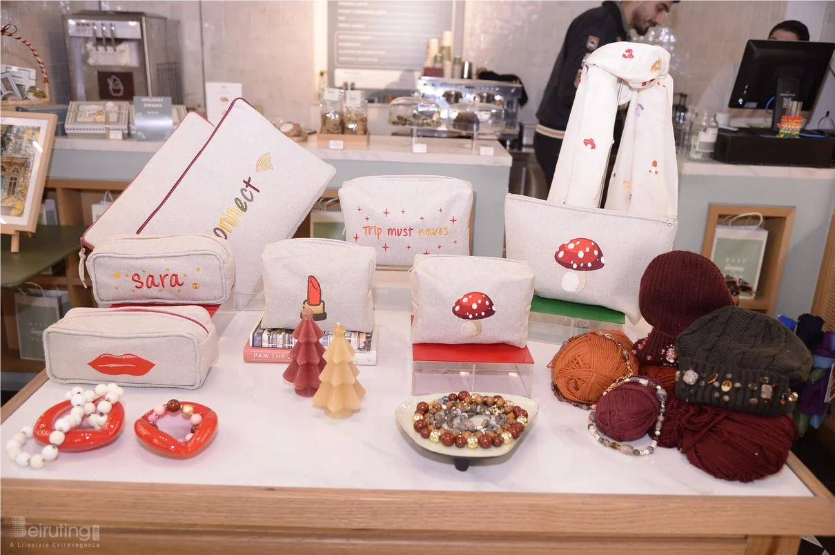 Decorate & Donate at Beit Sara