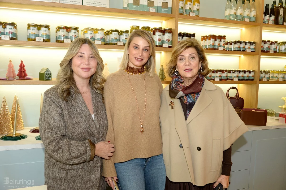 Decorate & Donate at Beit Sara