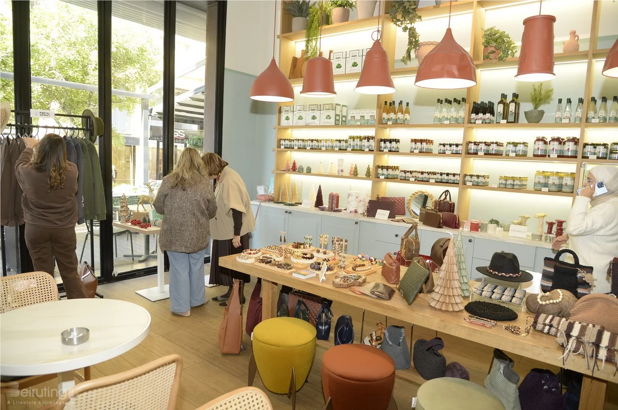 Decorate & Donate at Beit Sara