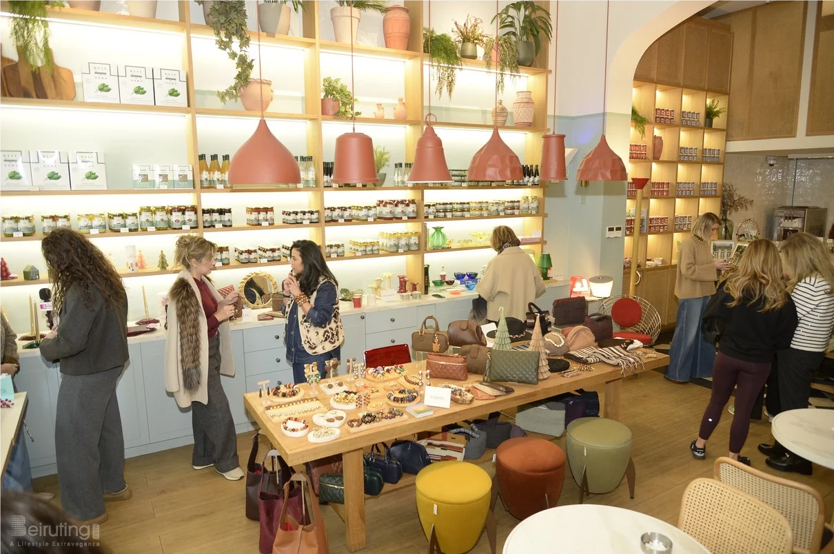 Decorate & Donate at Beit Sara