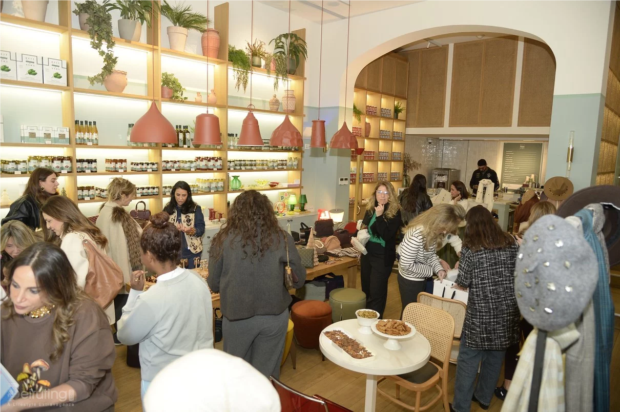 Decorate & Donate at Beit Sara