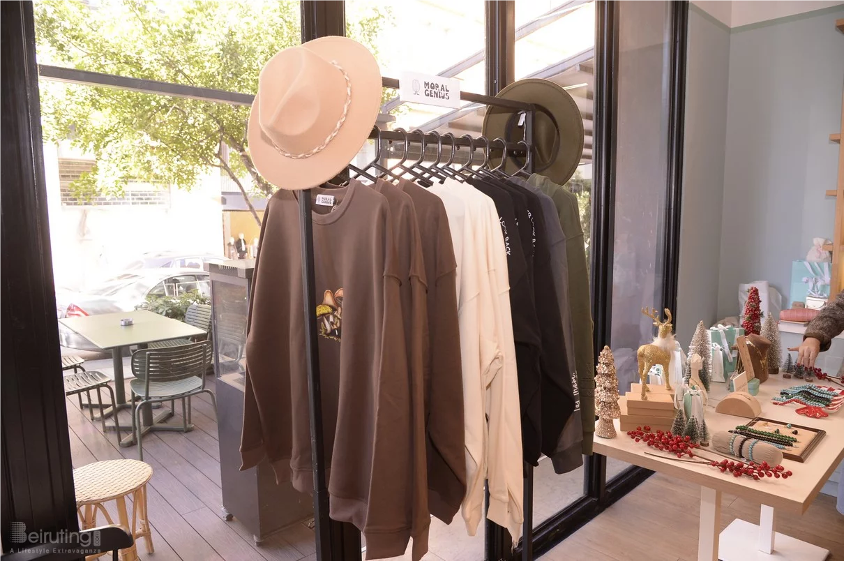 Decorate & Donate at Beit Sara