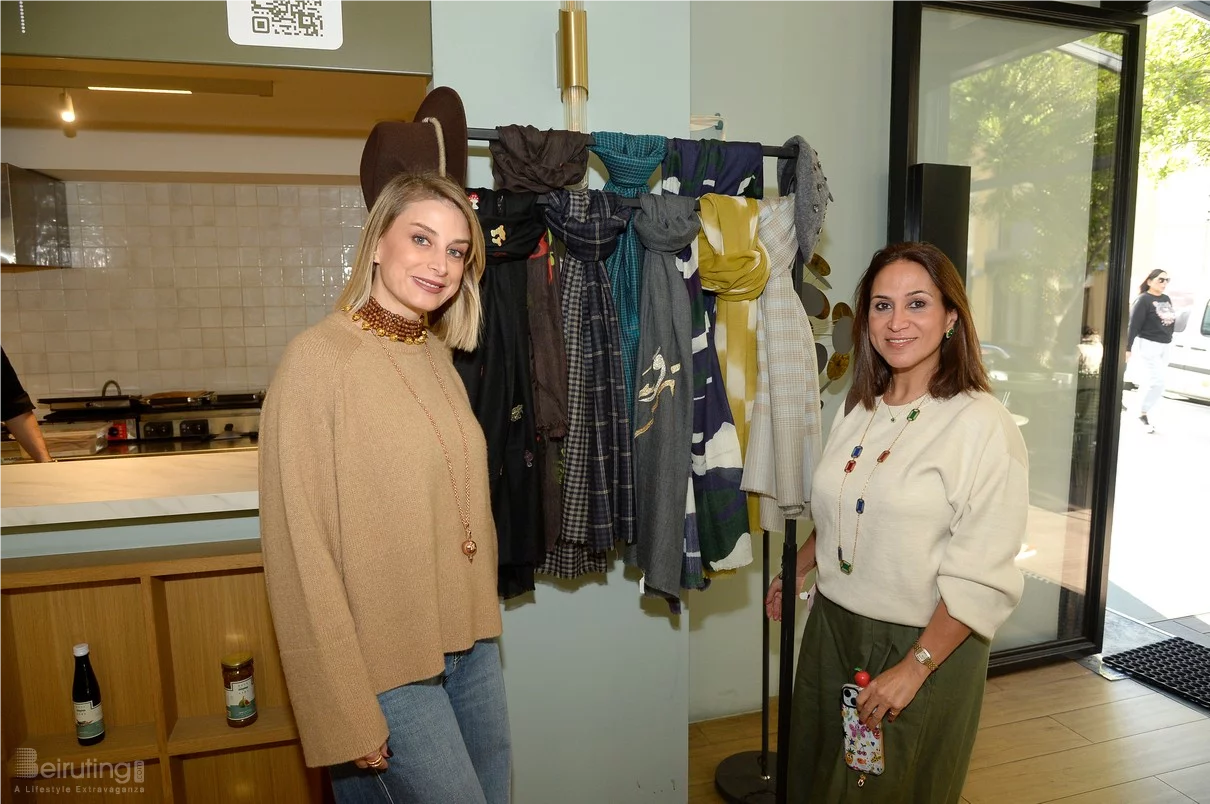 Decorate & Donate at Beit Sara