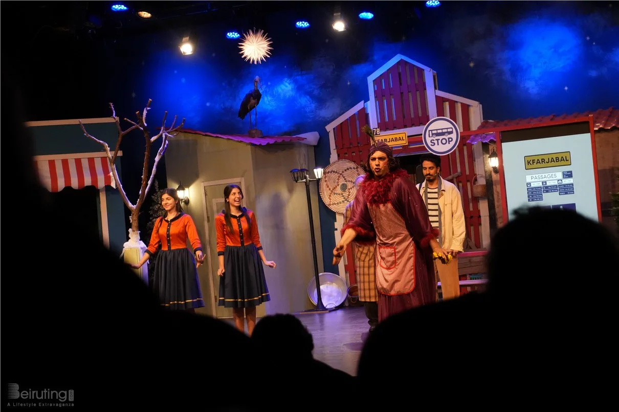 Claire, dans le nouveau spectacle L’ÉTRANGÈRE DE NOËL