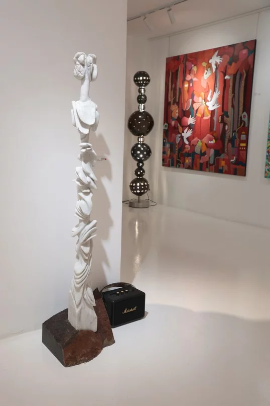 Giraffitude Souls in Color, A solo exhibition by Lebanese artist Joa Chelala