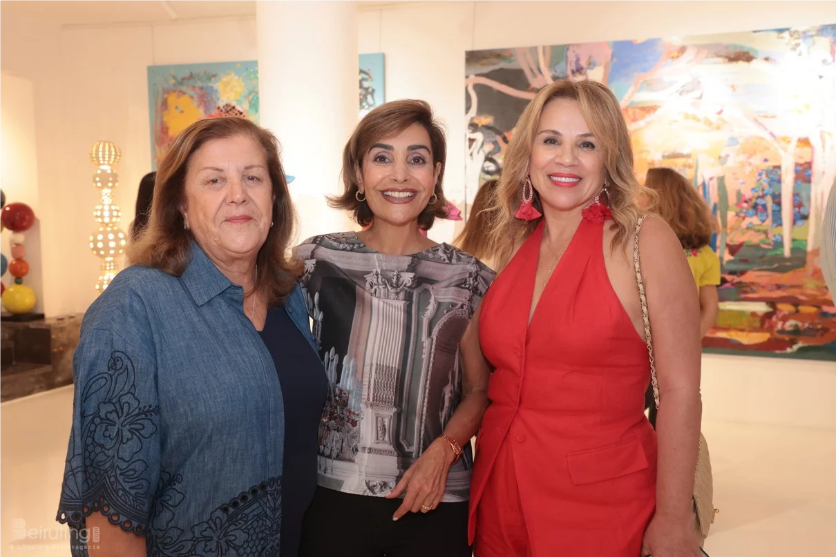 Giraffitude Souls in Color, A solo exhibition by Lebanese artist Joa Chelala