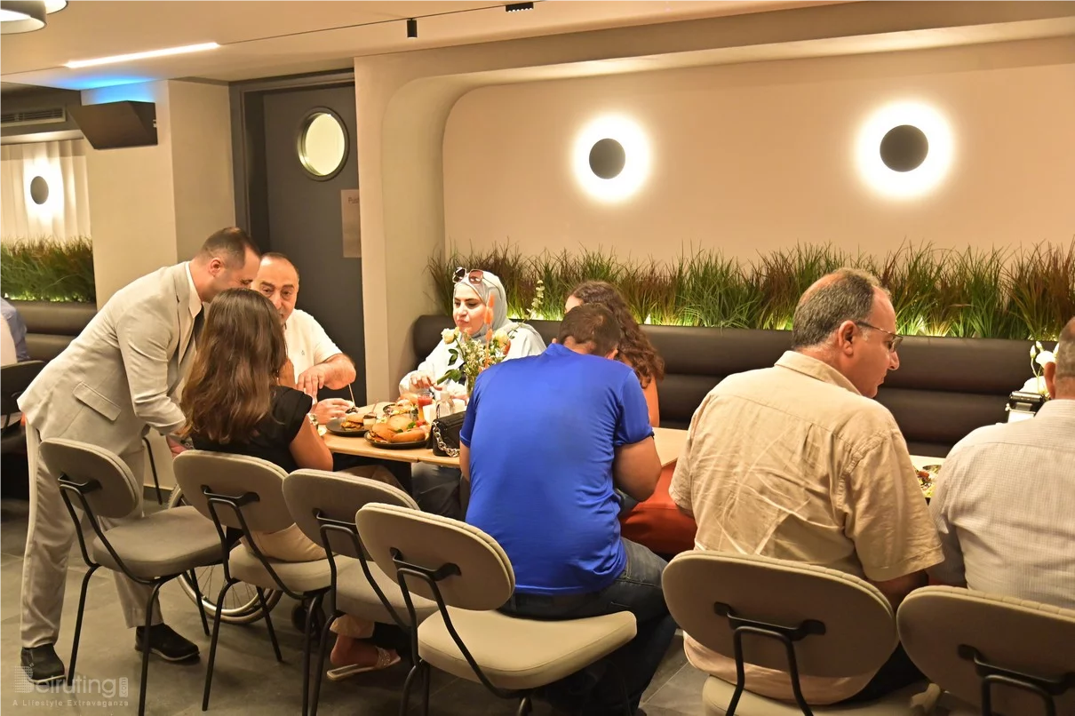 Opening of Eat Vite Snack