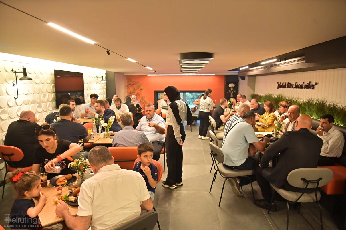 Opening of Eat Vite Snack