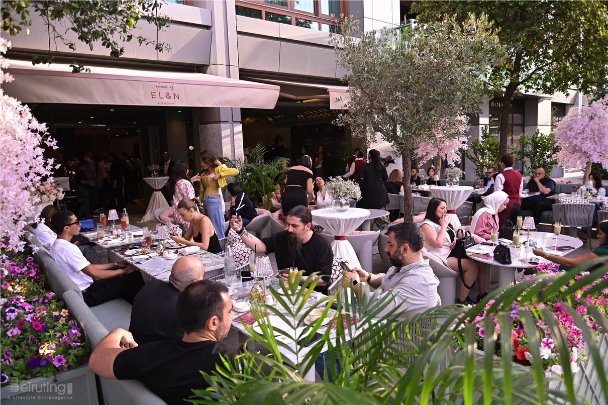 Opening of EL & N London Cafe
