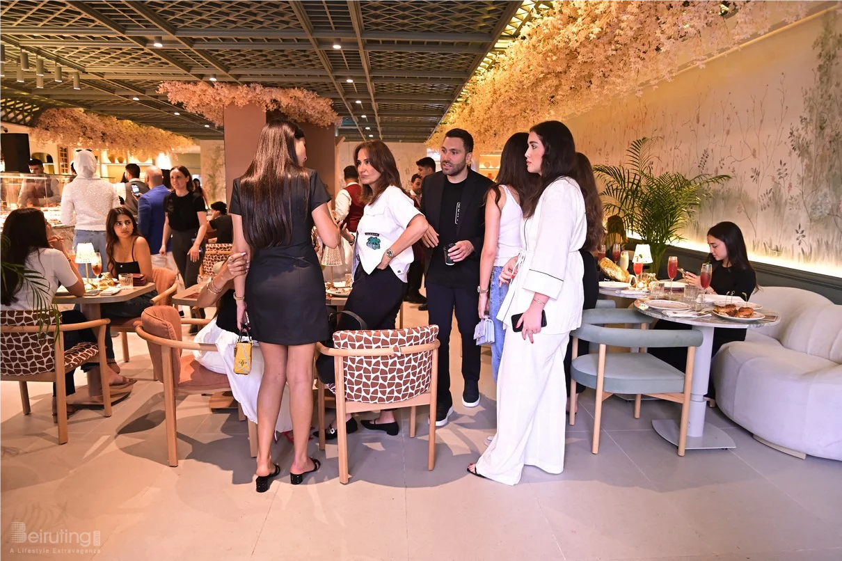 Opening of EL & N London Cafe