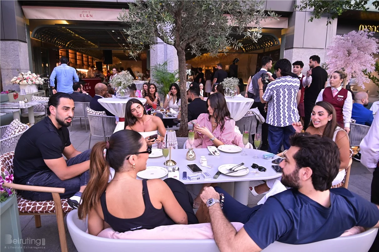 Opening of EL & N London Cafe