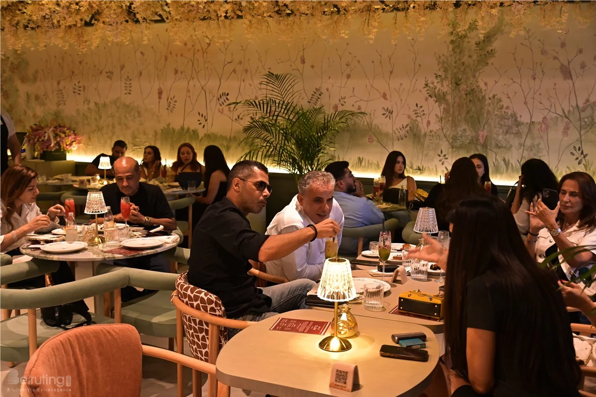 Opening of EL & N London Cafe