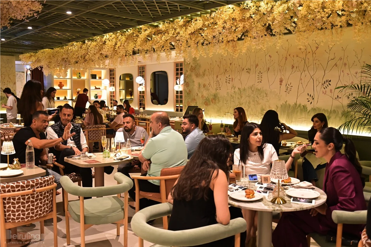 Opening of EL & N London Cafe