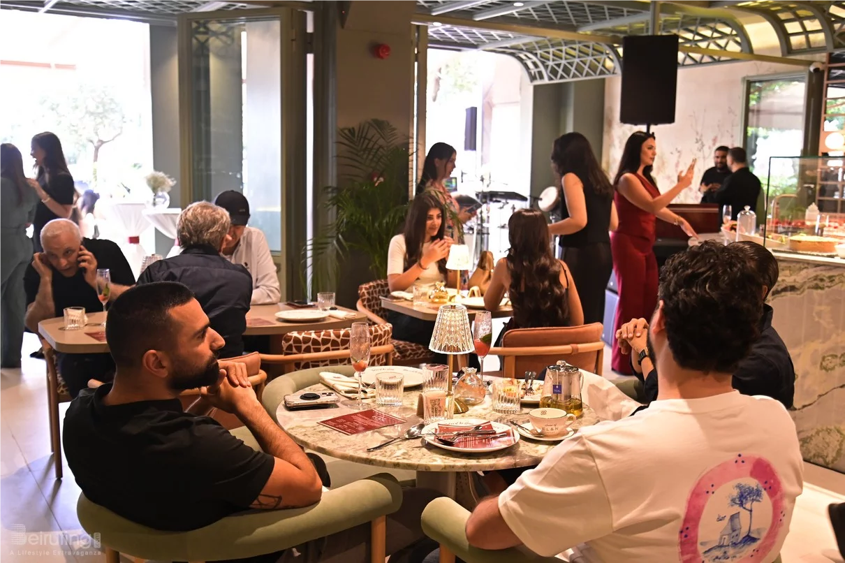 Opening of EL & N London Cafe