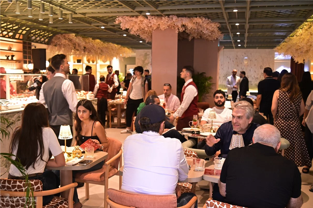 Opening of EL & N London Cafe
