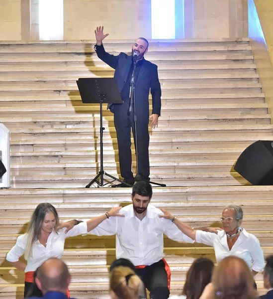 Tenor Gabriel Abdel Nour performed in the National Museum of Beirut 
