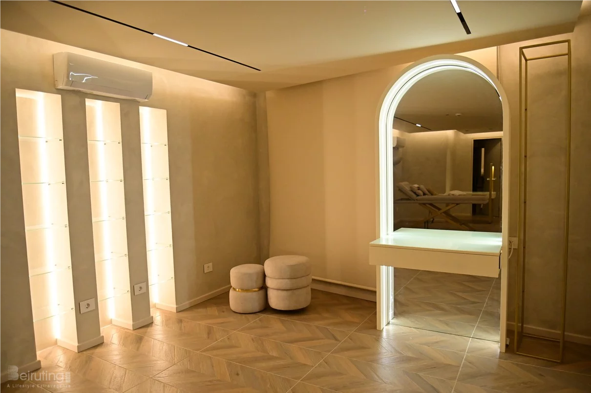 Opening of Glaze Beauty House