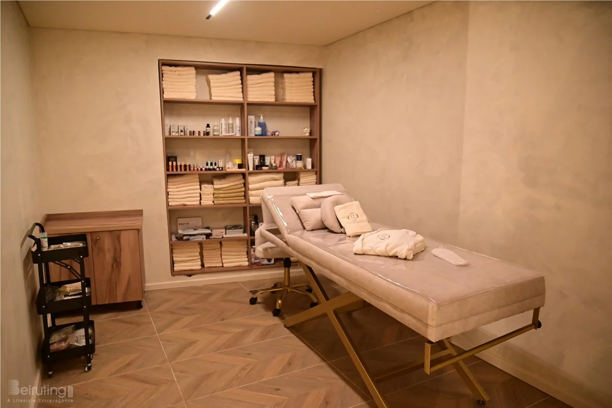 Opening of Glaze Beauty House