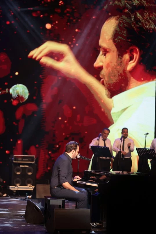Guy Manoukian at Casino du Liban