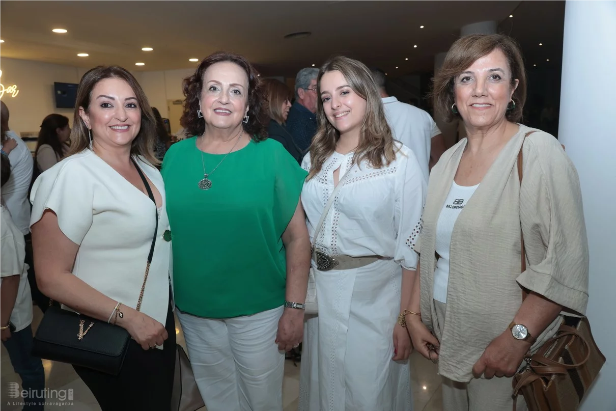 Guy Manoukian at Casino du Liban