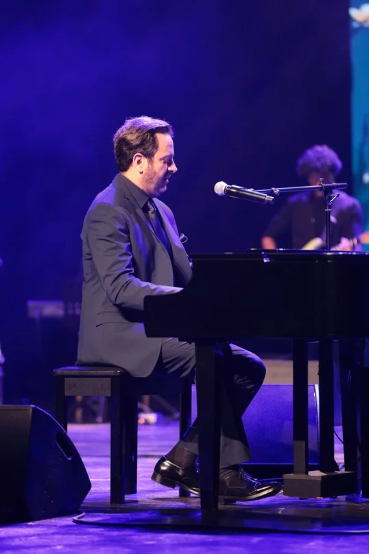 Guy Manoukian at Casino du Liban