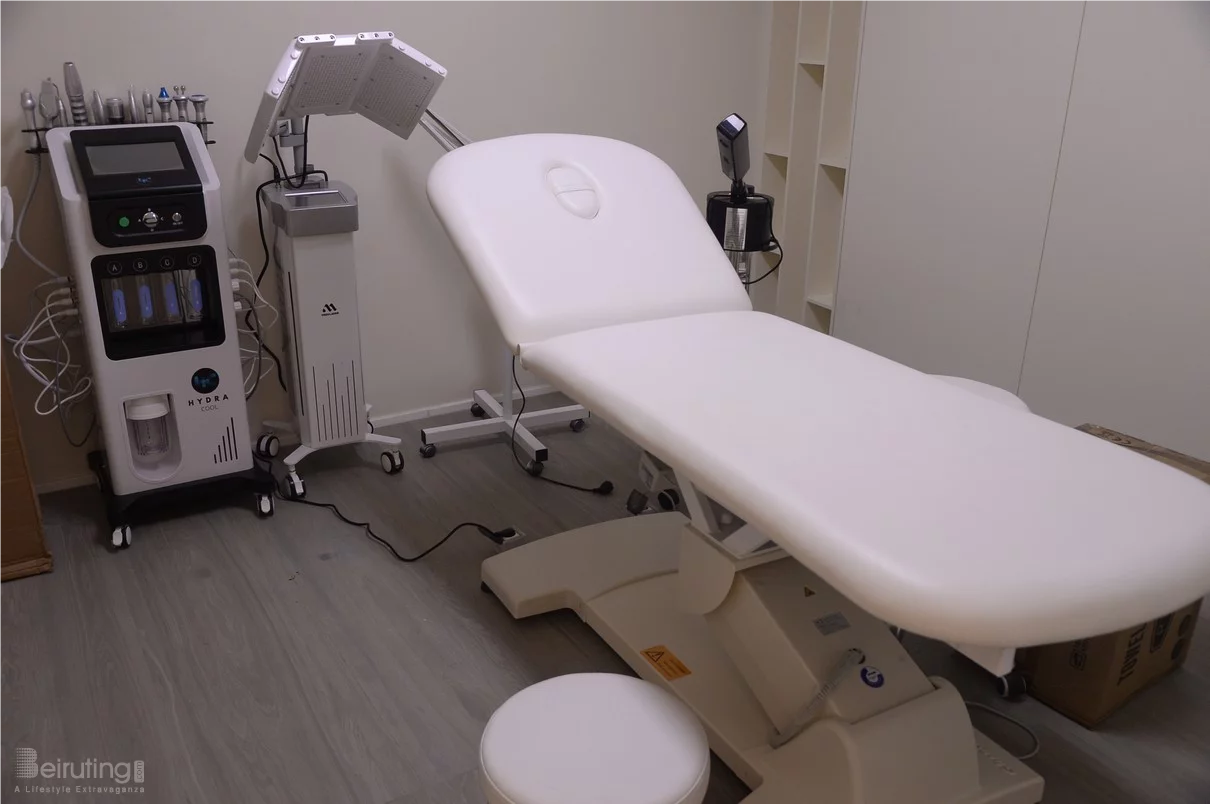 Opening of Salon Sami Idriss