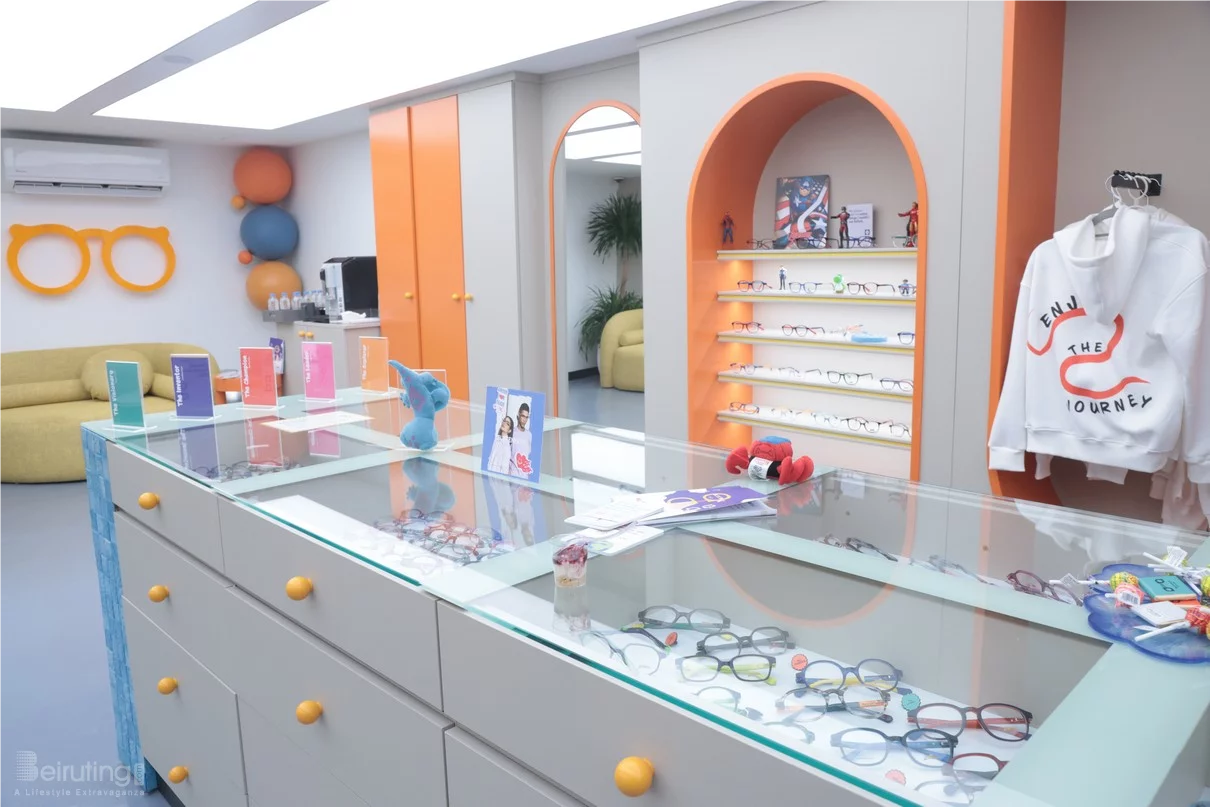 Opening of i-Pop Optics