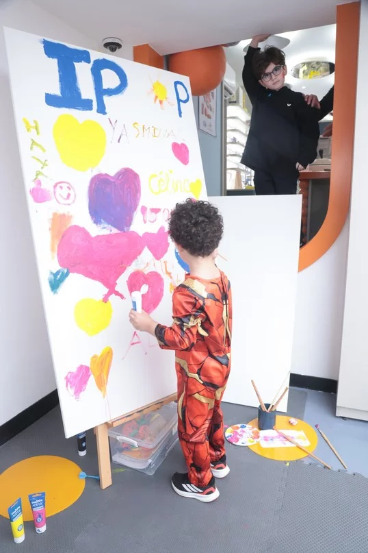 Opening of i-Pop Optics