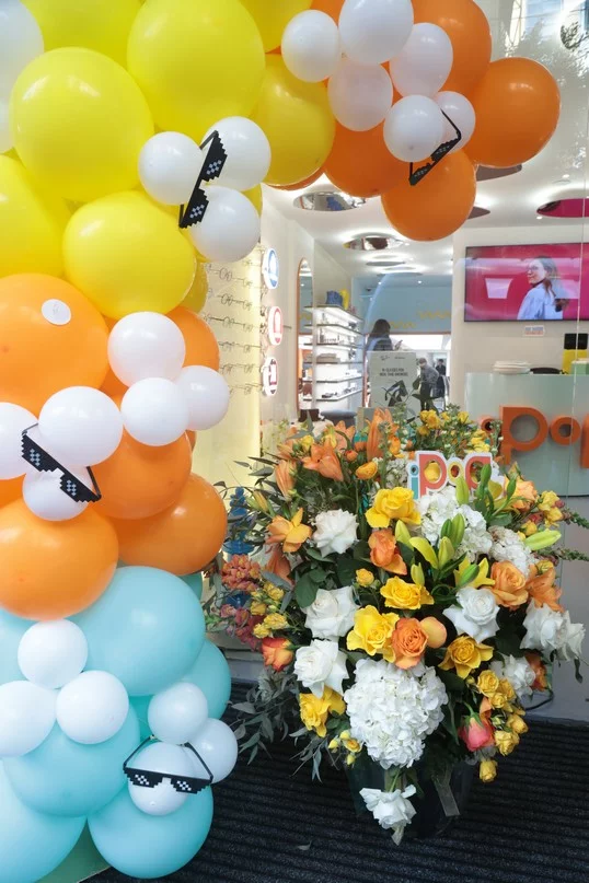 Opening of i-Pop Optics