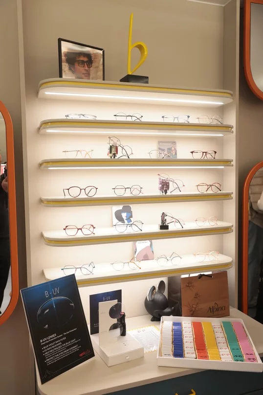 Opening of i-Pop Optics